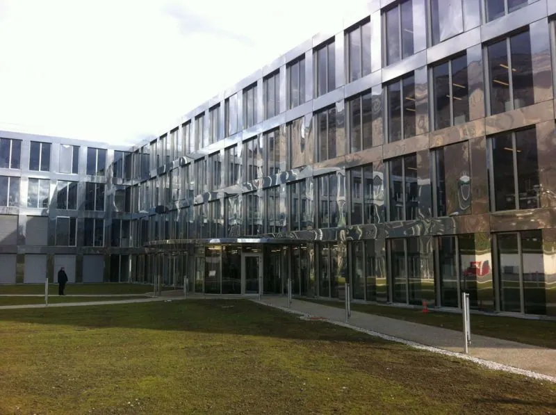 Vêture inox du laboratoire Roche Diagnostics